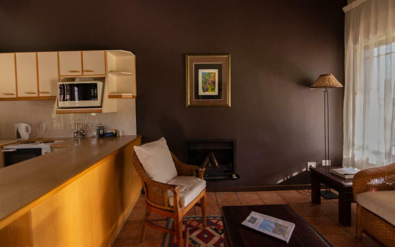 Rooiberg Lodge *